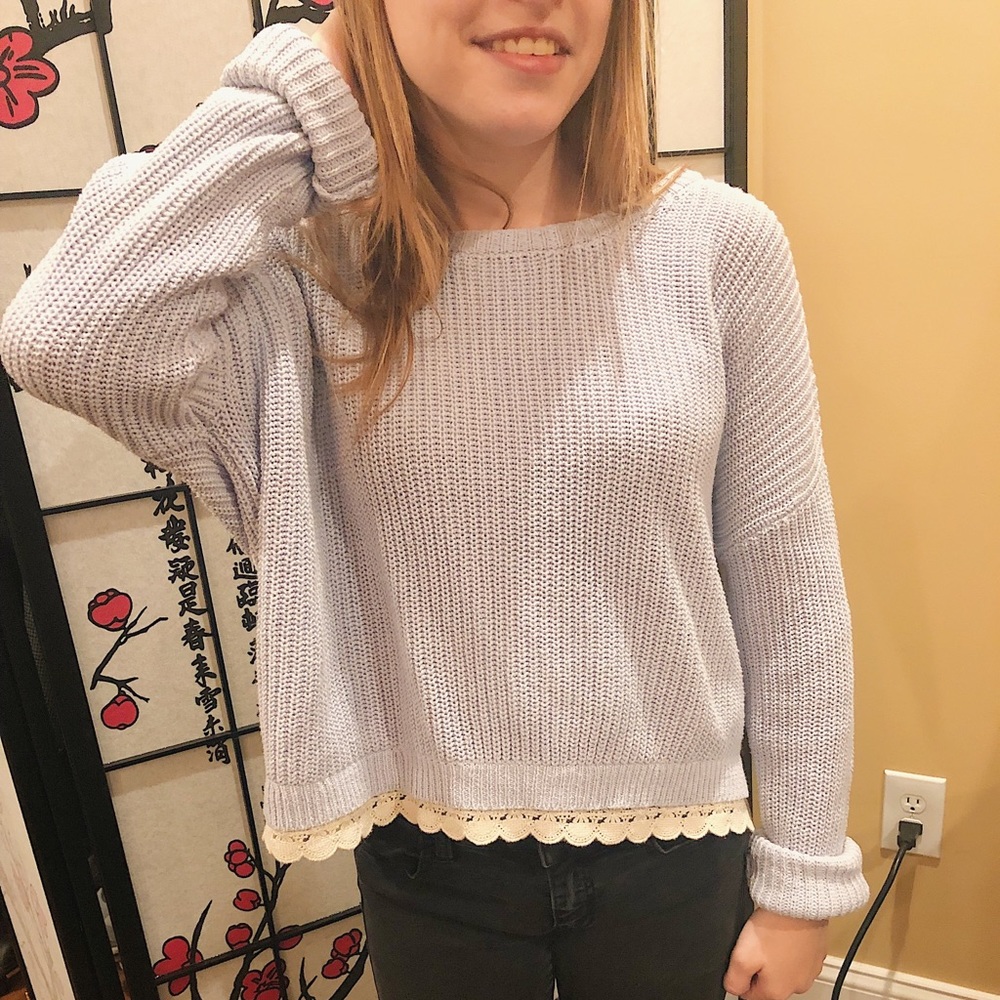 ALMOST NEW: Urban Outfitters Sweater